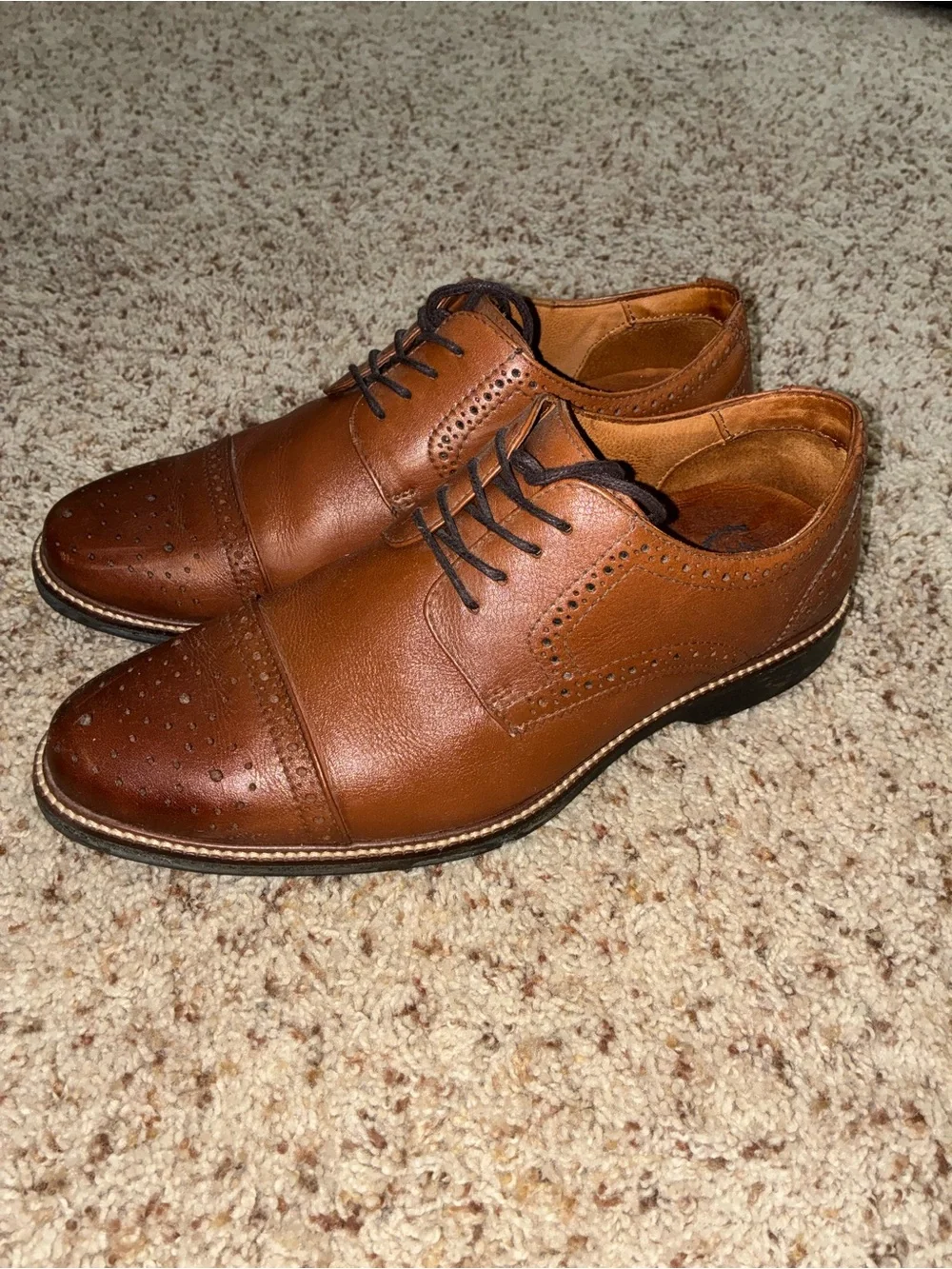 Men's Tan Leather Cap-Toe Brogues - Classic Dress Shoes